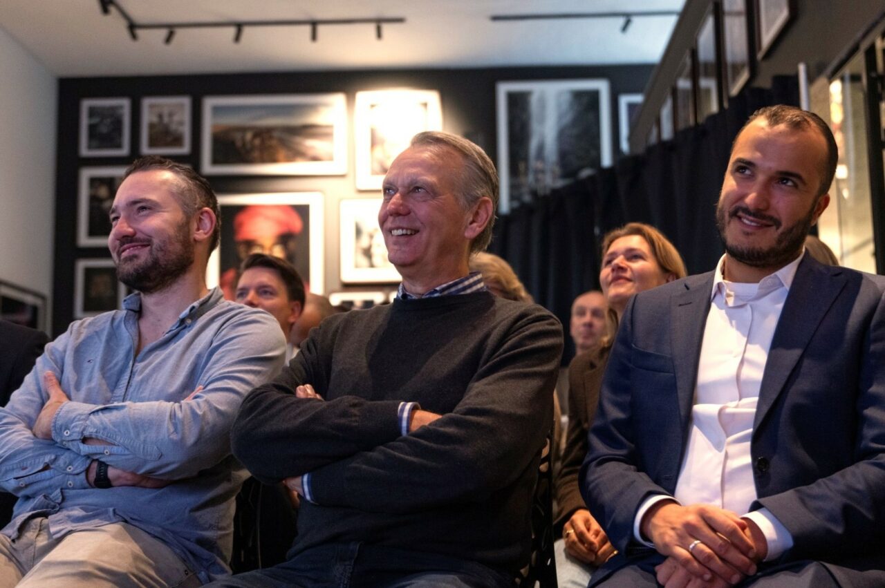 Lachend publiek talk Jimmy Nelson